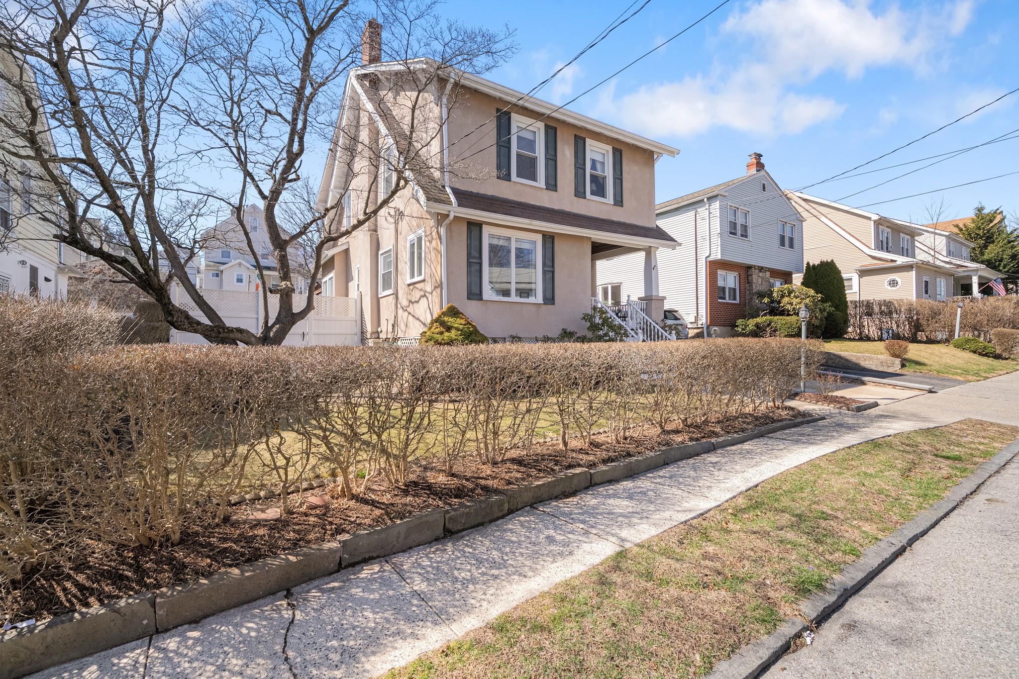 122 W Morsemere Avenue, Yonkers, Florida image 2