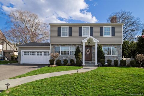 334 Raymond Street Rockville Centre NY 11570