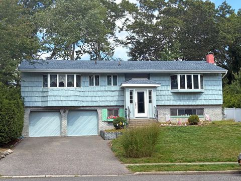 22 Fuller Street Dix Hills NY 11746