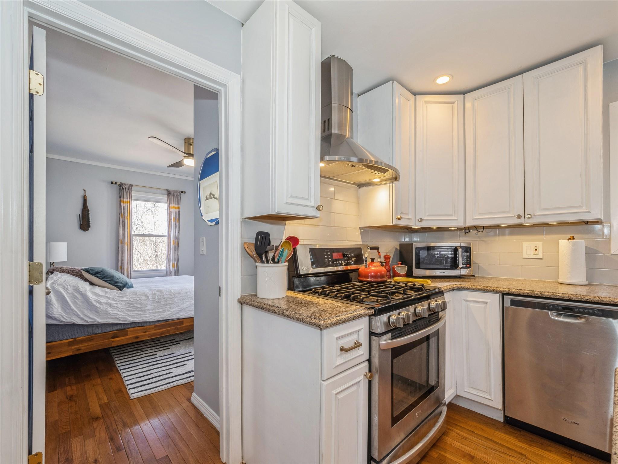 28 E Sussex Road, Carmel, New York image 15