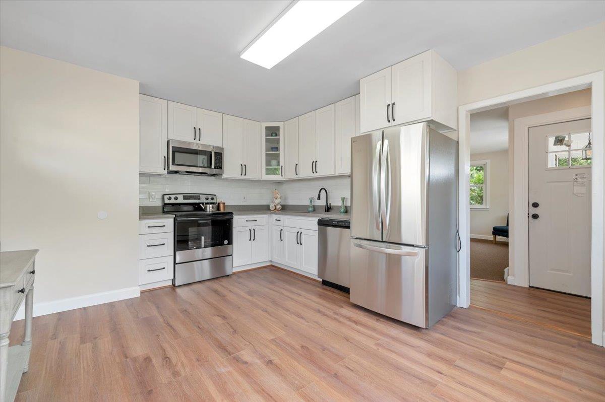 15 Robinwood Drive