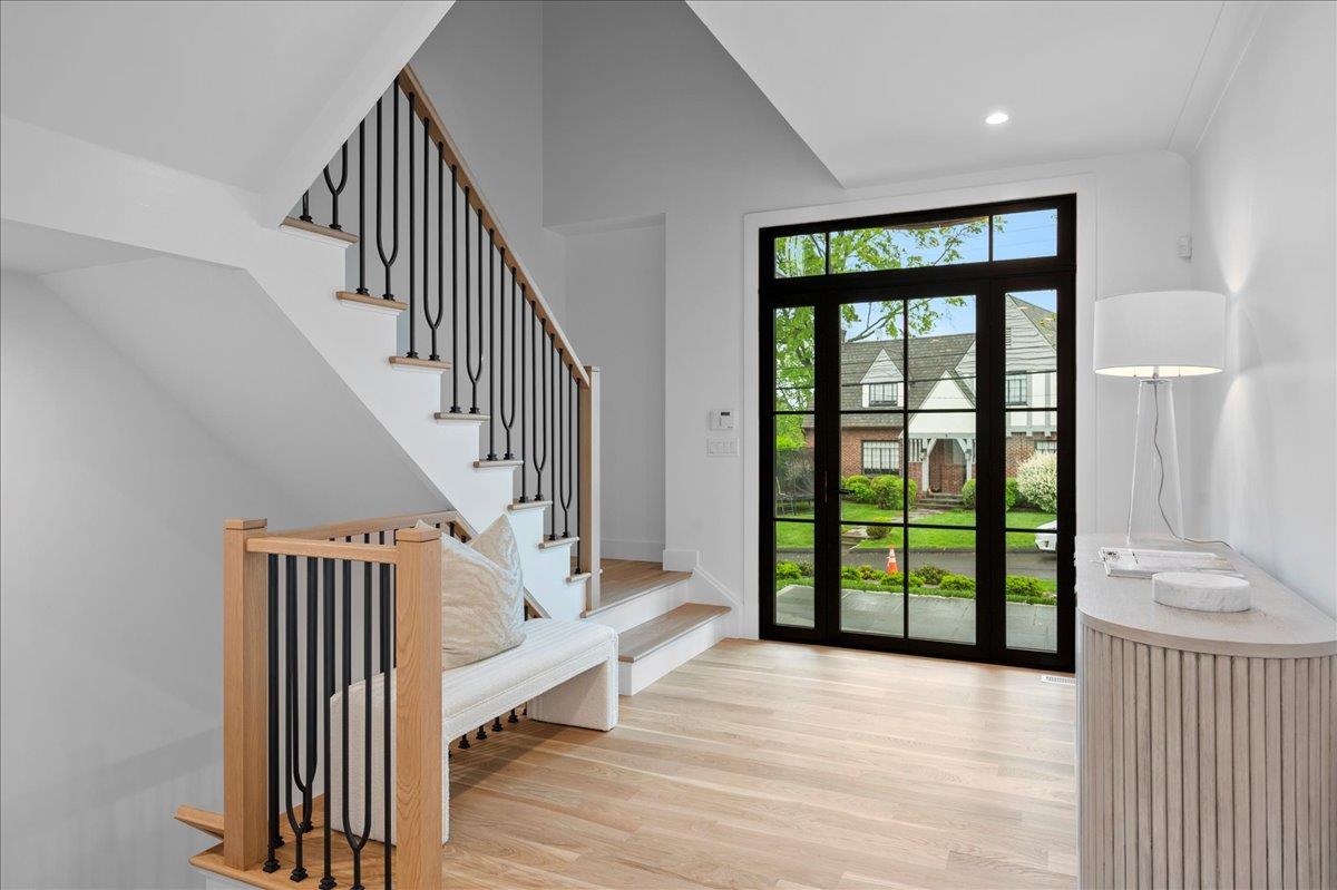 12 Fairway Avenue