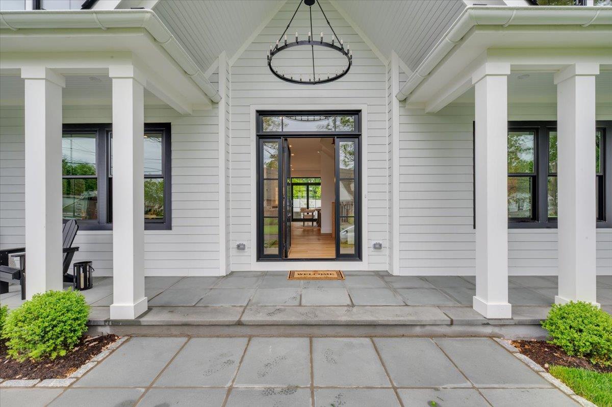 12 Fairway Avenue