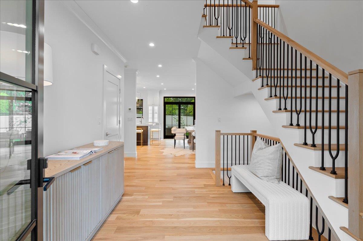 12 Fairway Avenue