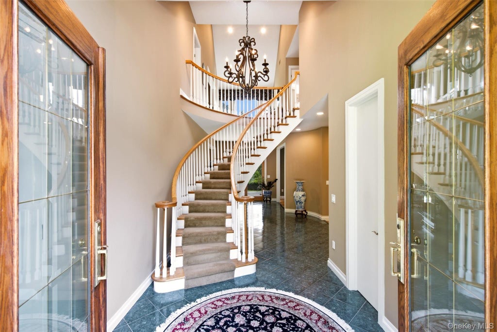 Photo of 6 Target Rock Drive, Lloyd Harbor, NY 11743 (MLS # 1045696)