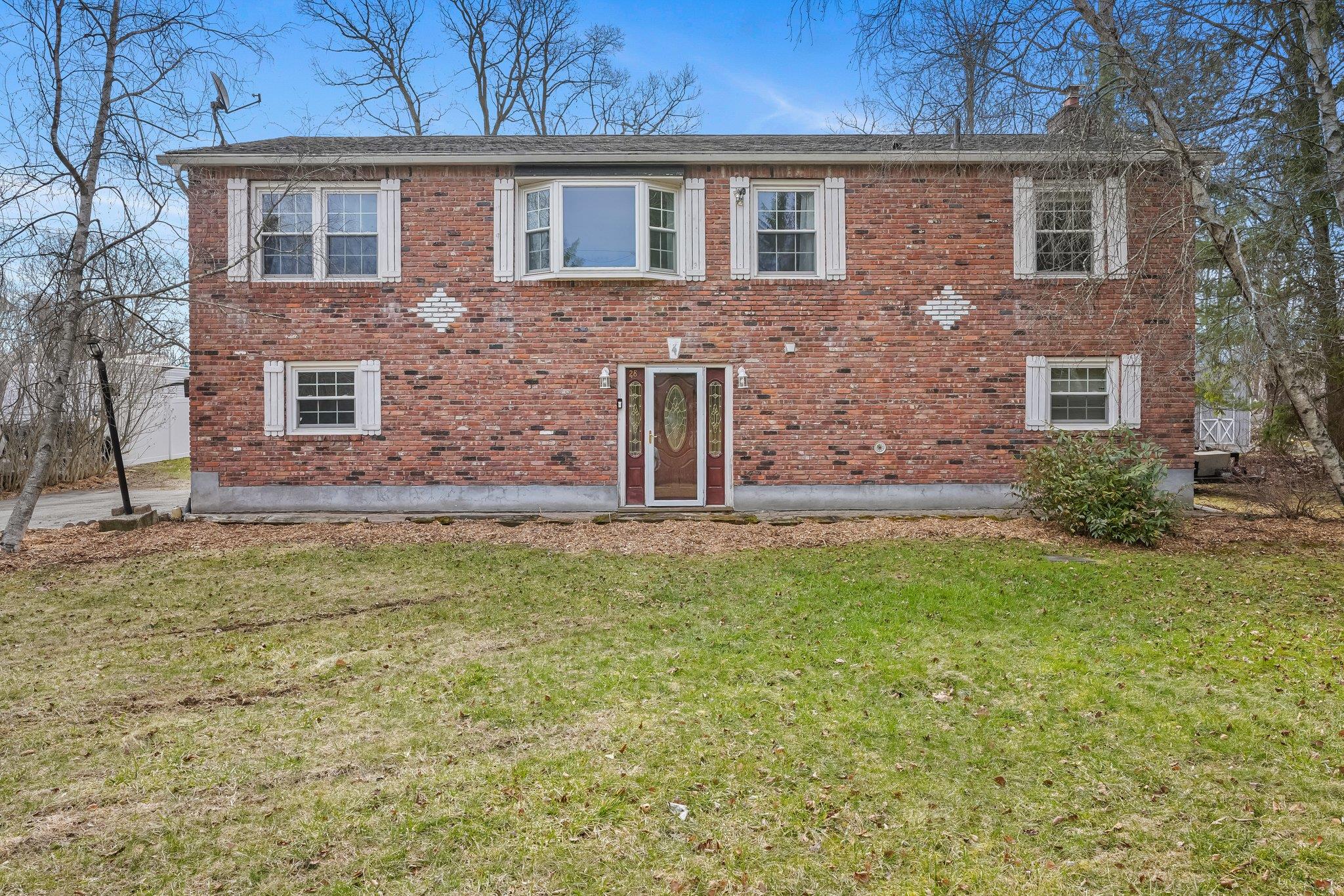 28 Sterling Road, Carmel, New York image 1