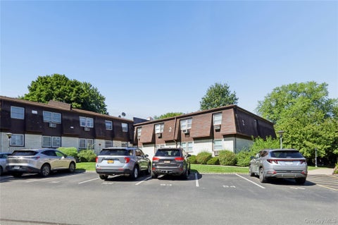 Condo For Sale - 2 Church Lane #I<br/> Rockland County, Valley Cottage, NY 10989