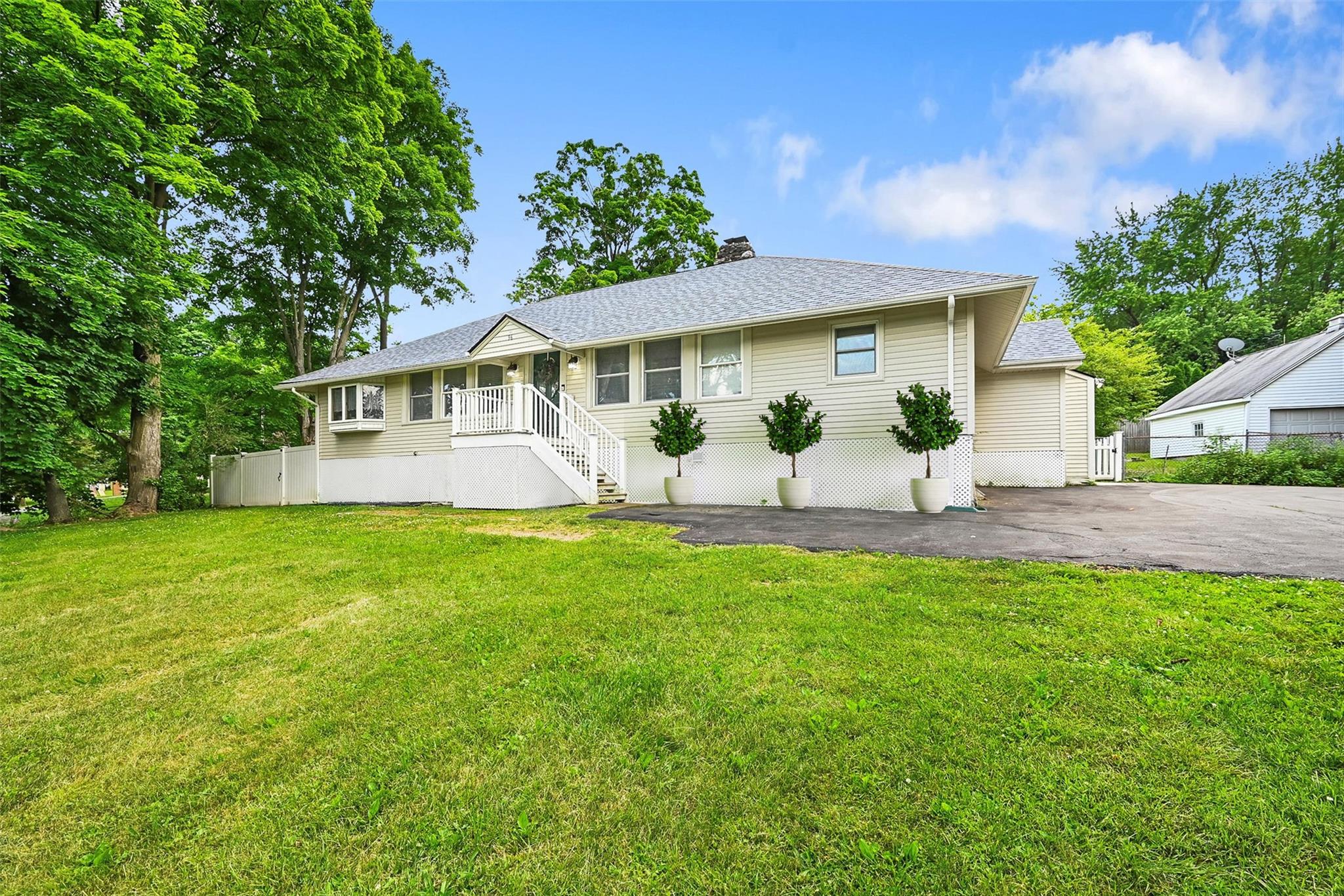 96 Galloway Road, Warwick, New York image 1