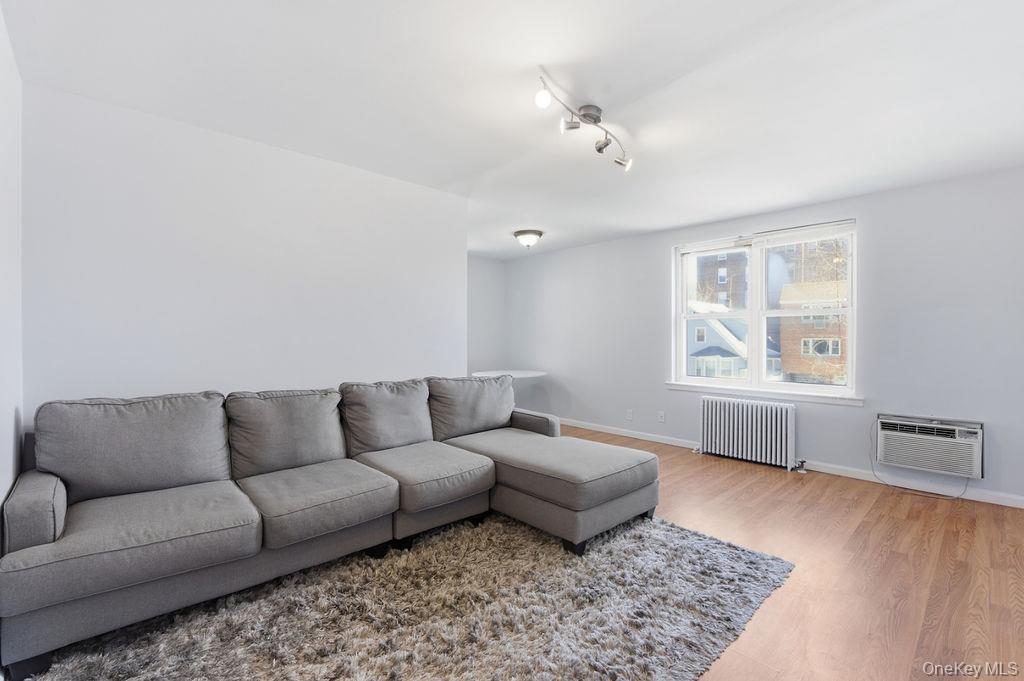 36-10 Utopia Parkway E4