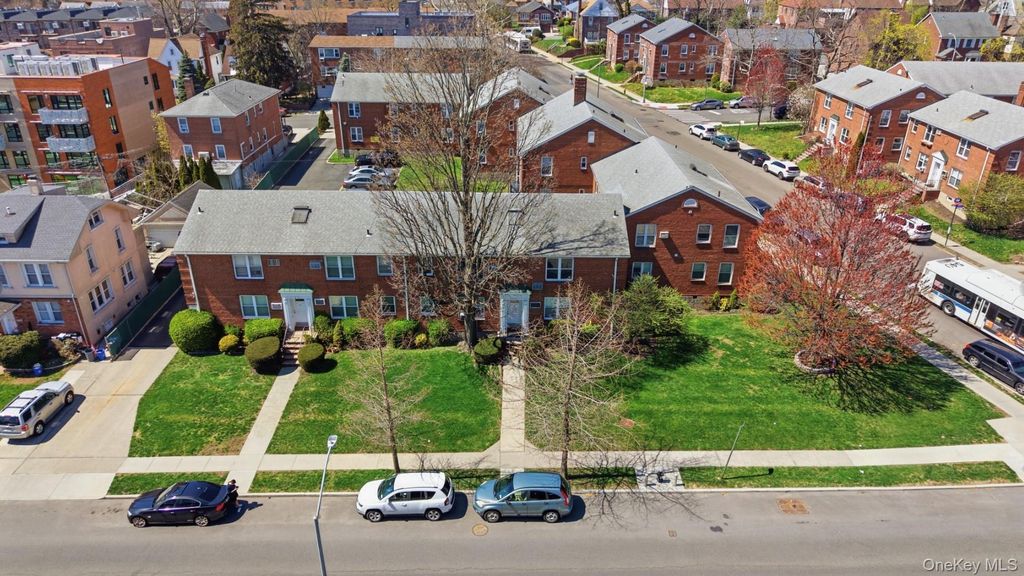 Photo of 36-10 Utopia Parkway Pkwy #E4, Flushing, NY 11358 (MLS # 984988)