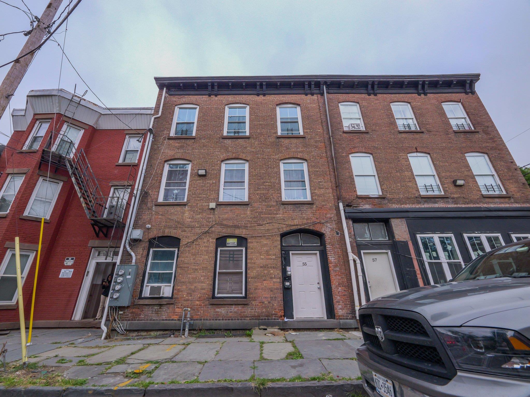 55 Carpenter Avenue