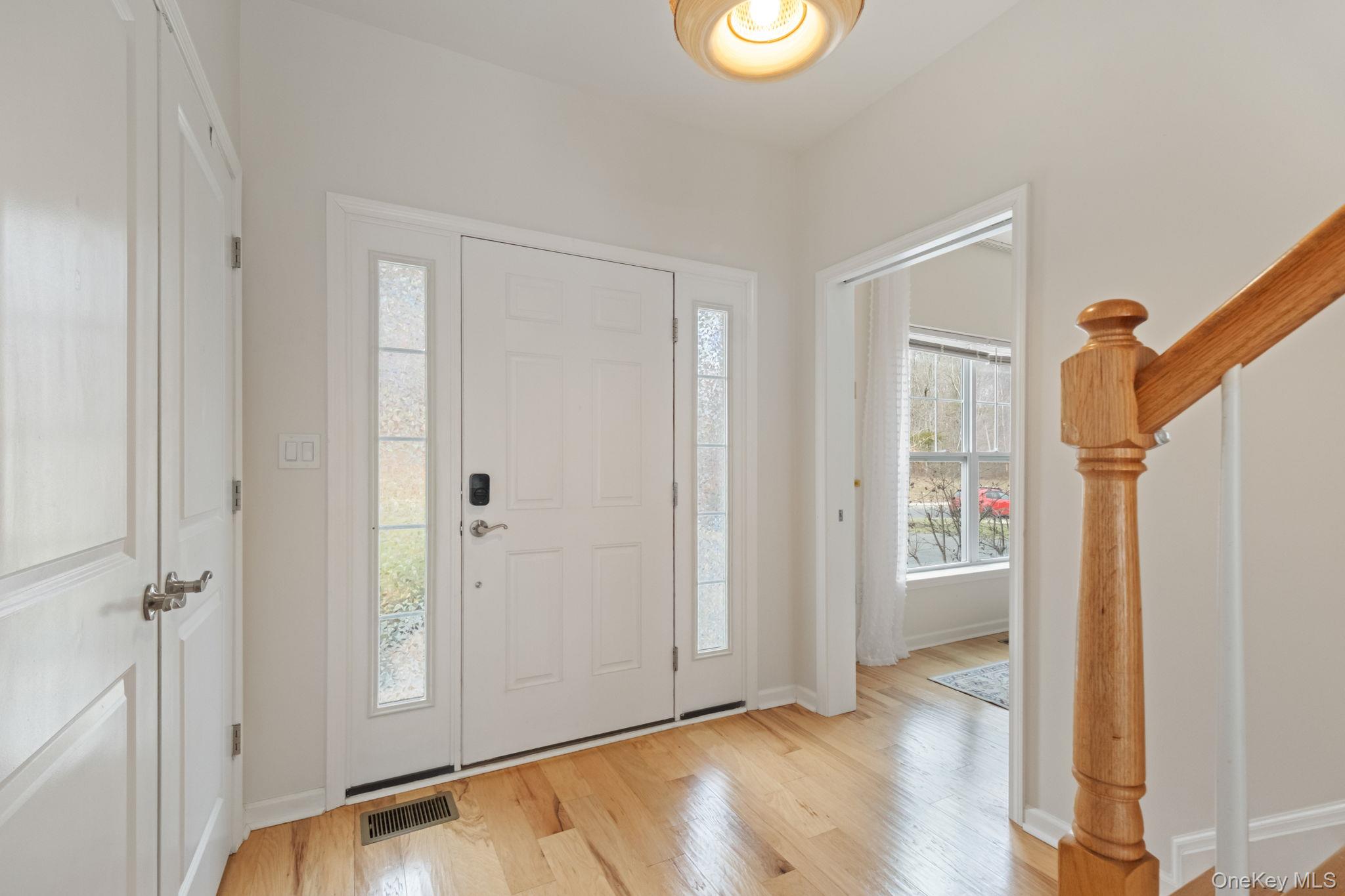 24 Knoll Crest Court