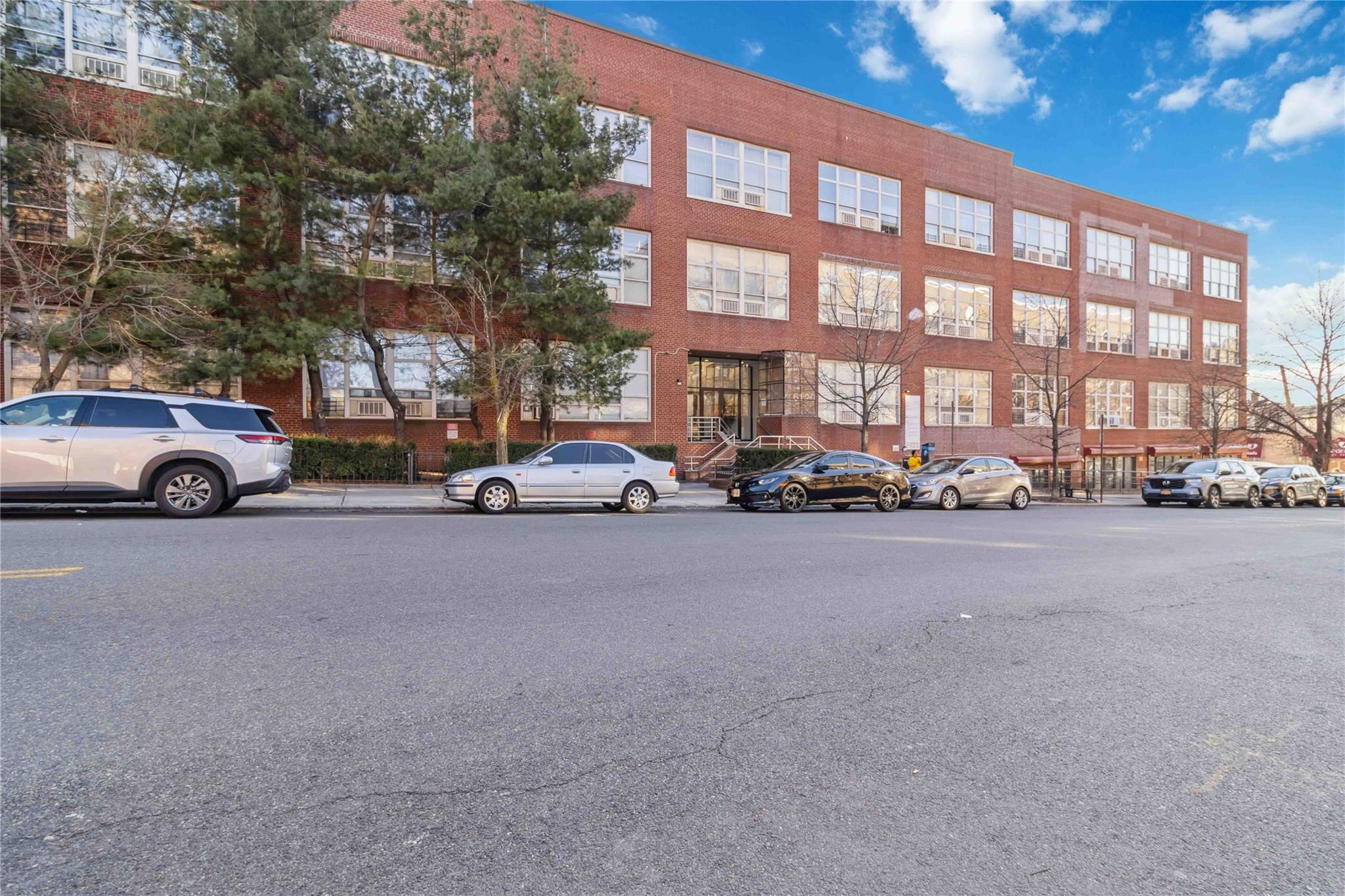61-20 Woodside Avenue Ave #2U, Woodside, New York image 24