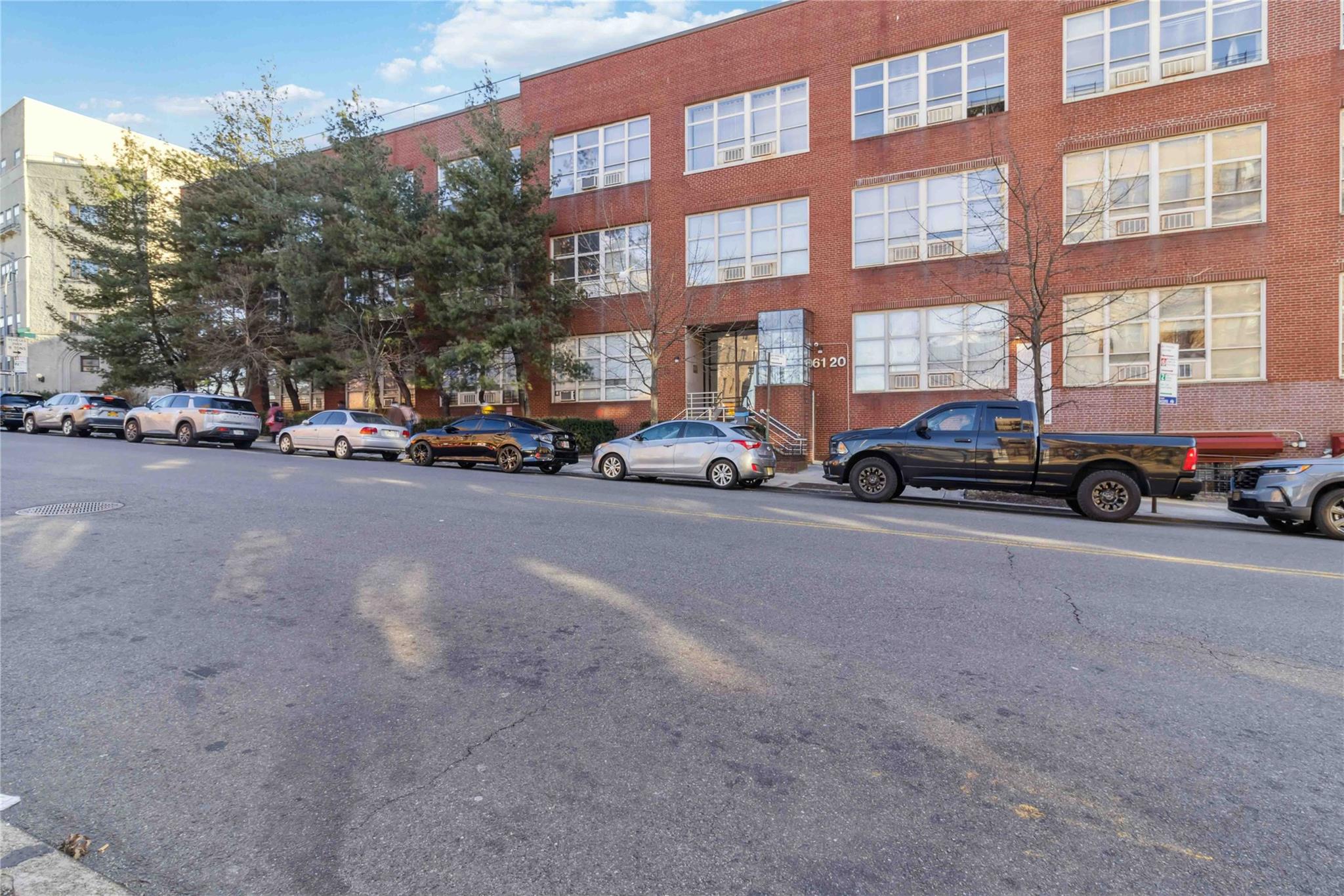 61-20 Woodside Avenue Ave #2U, Woodside, New York image 25