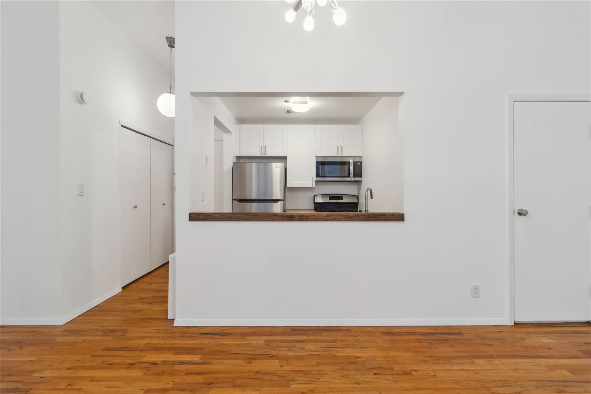 61-20 Woodside Avenue Ave #2U, Woodside, New York image 7