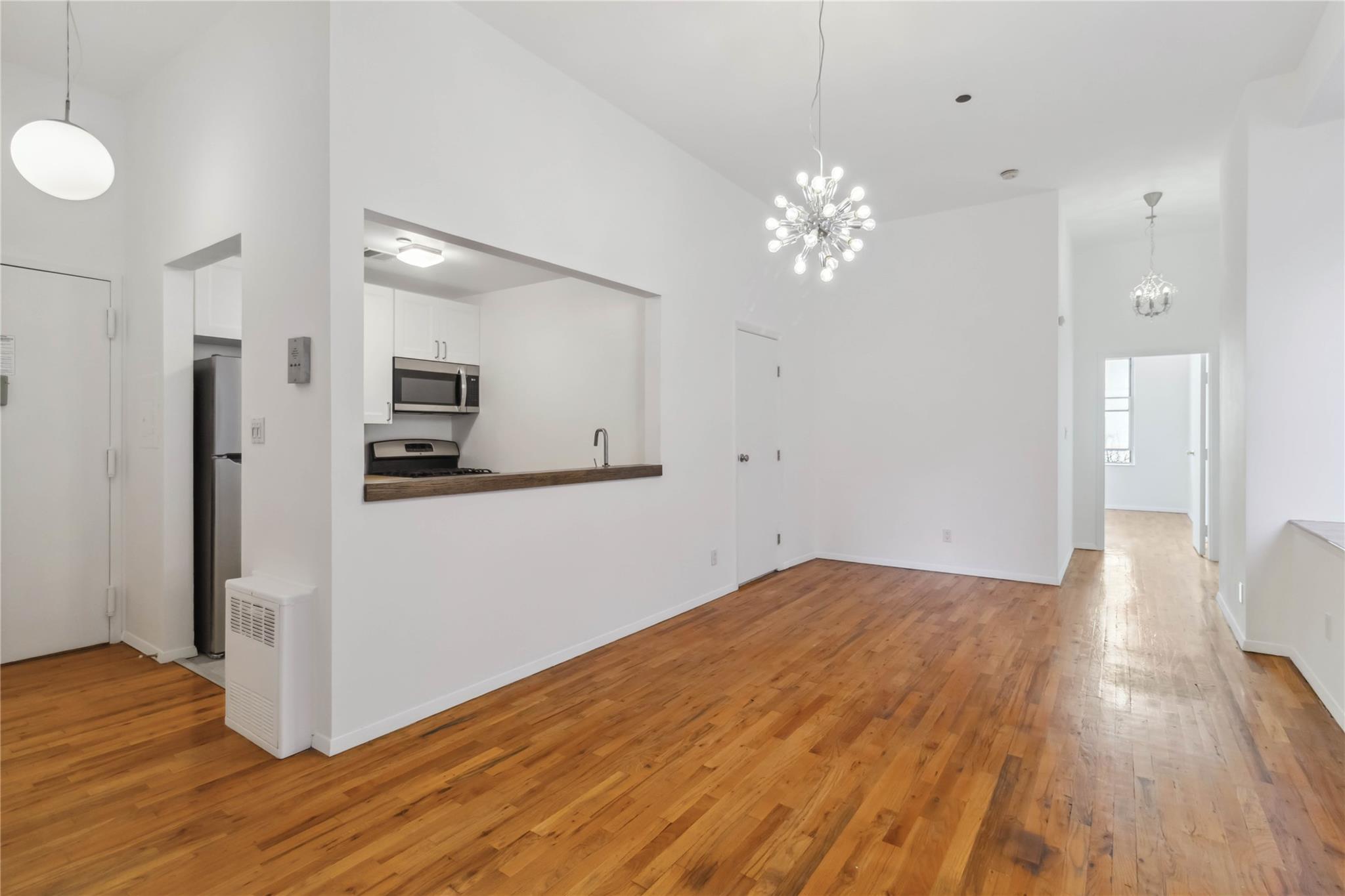61-20 Woodside Avenue Ave #2U, Woodside, New York image 5