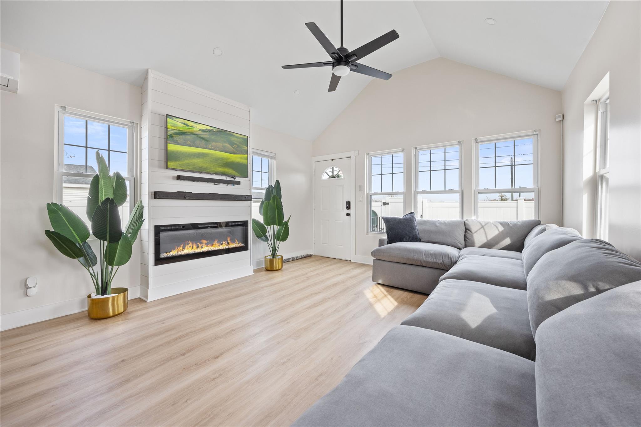 515 Beach 43rd Street, Far Rockaway, New York image 9