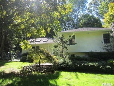 7 Bluebird Lane Huntington NY 11743