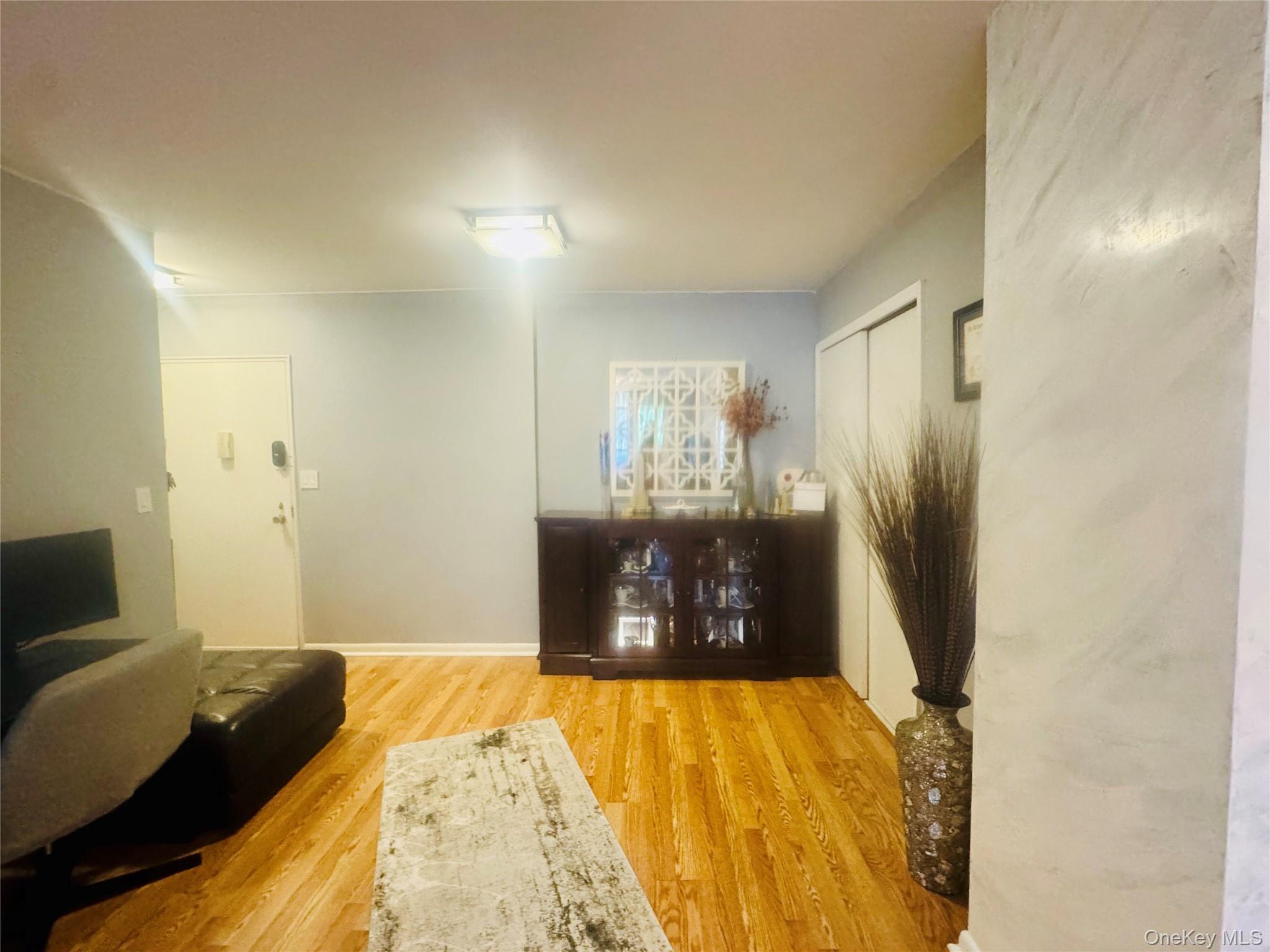 4705 Henry Hudson Parkway W 3D