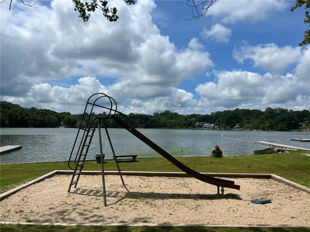 North Salem, New York 10560, United States, 2 Bedrooms Bedrooms, ,1 BathroomBathrooms,Residential,Coming Soon,172924