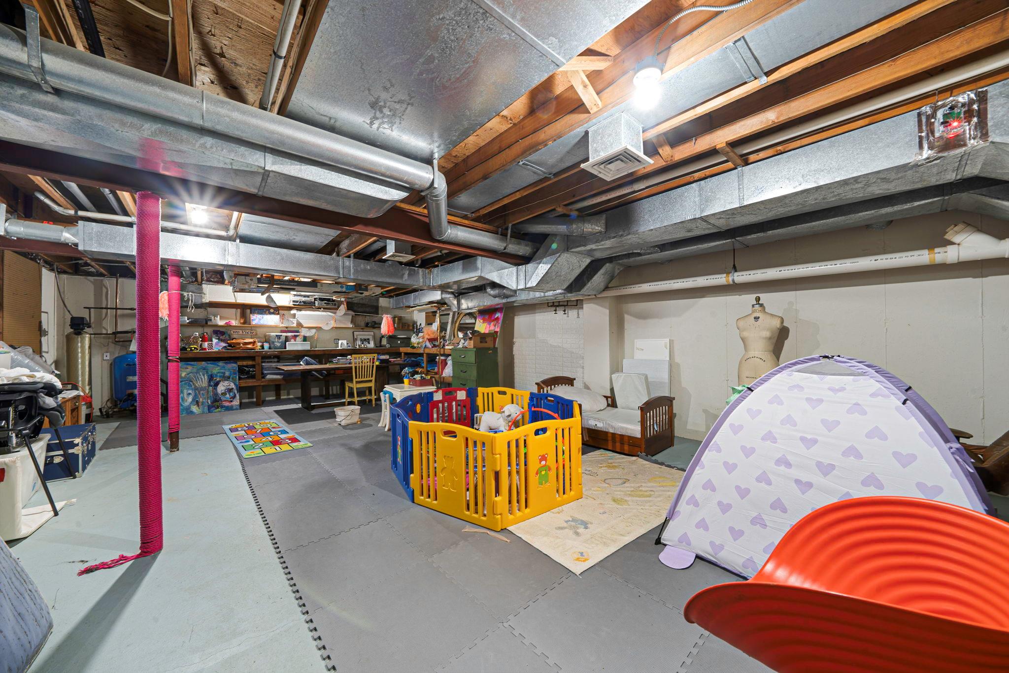 44 W Bob White Drive, Water Mill, Florida image 23