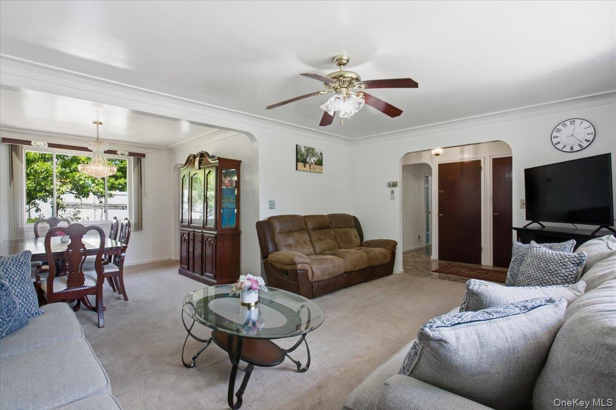 351 Grandview Boulevard