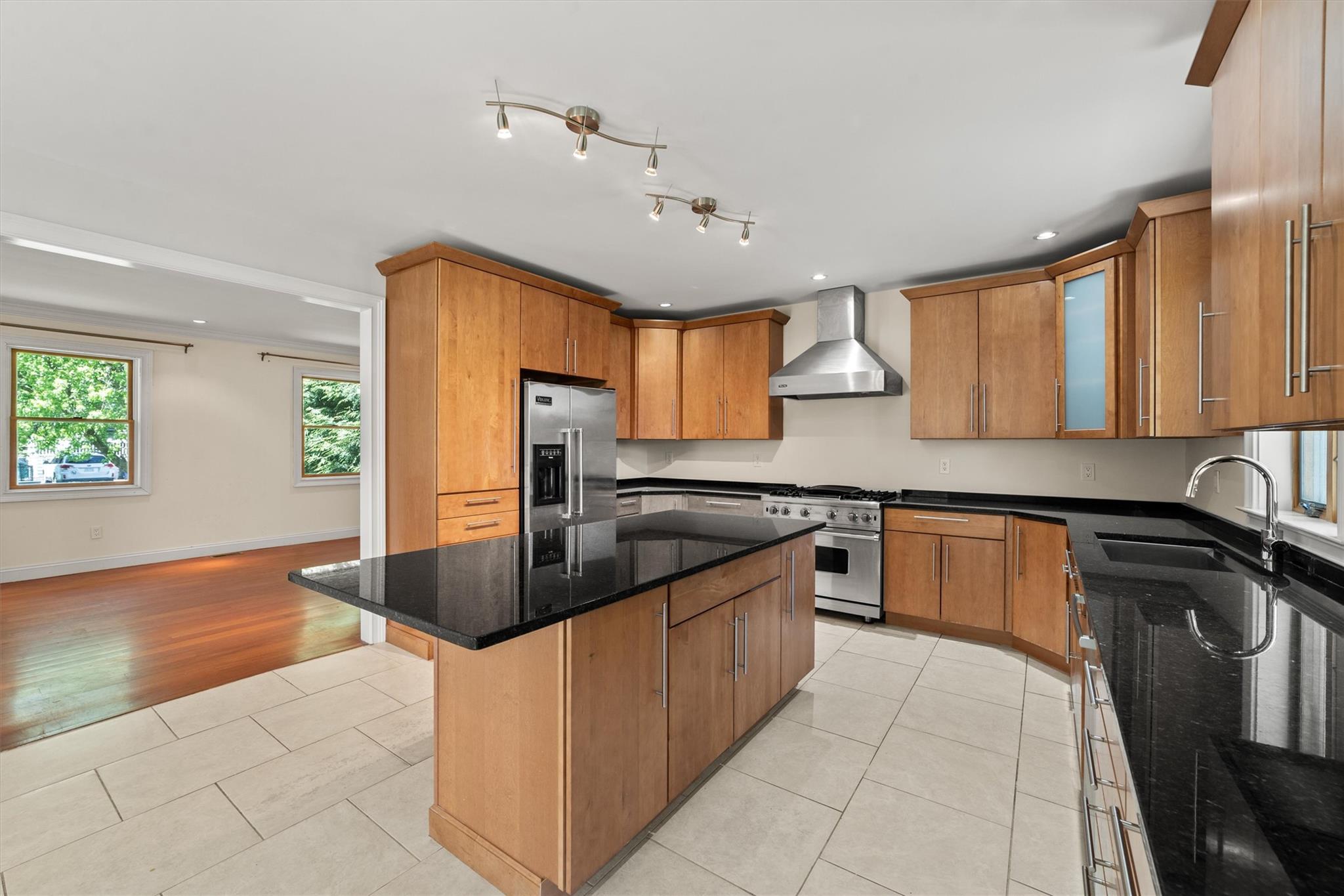 4 Bogert Avenue, White Plains, New York image 7