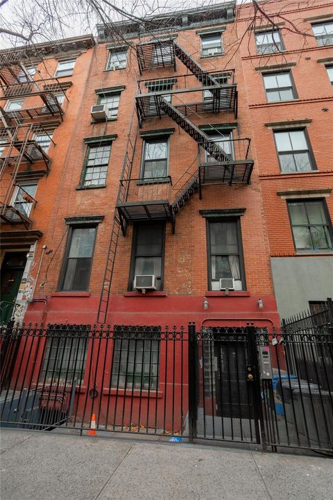 274 E 10th Street New York (Manhattan) NY 10009