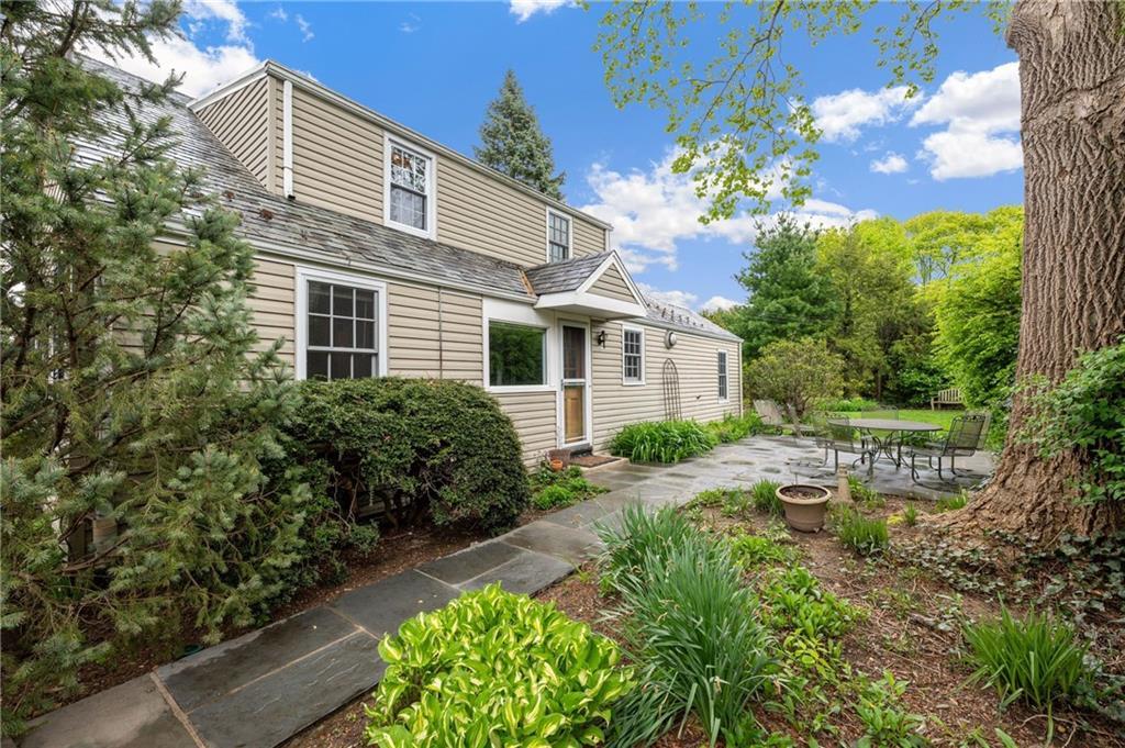 94 Overlook Avenue, Eastchester, New York image 21