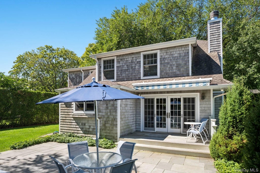 Photo of 200 Little Plains Road, Southampton, NY 11968 (MLS # 1048282)
