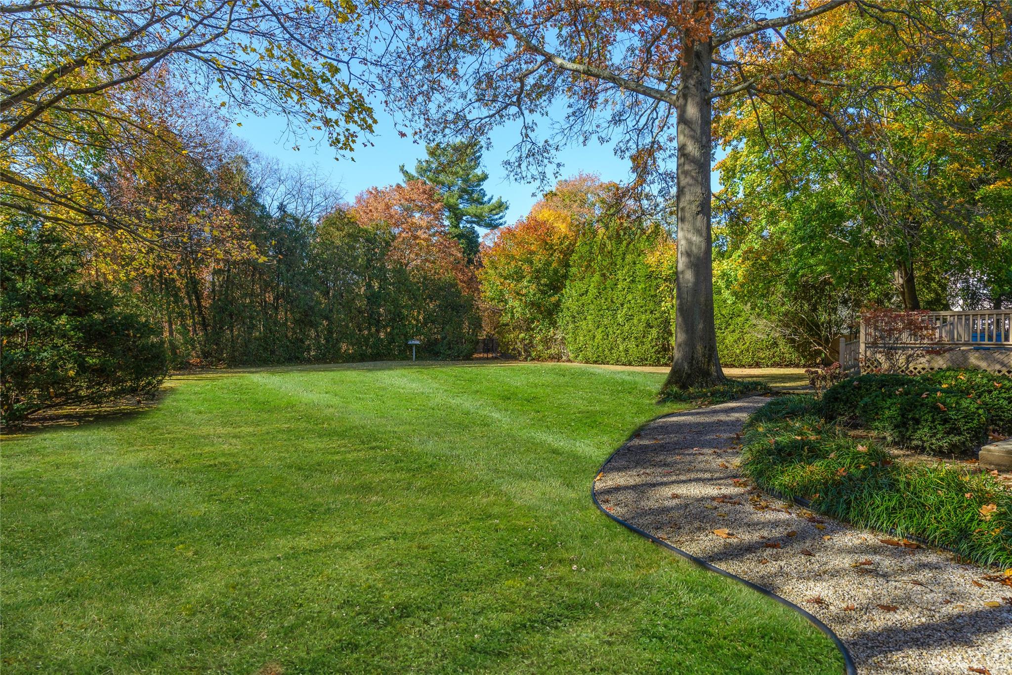 175 Split Rock Road, Syosset, New York image 33