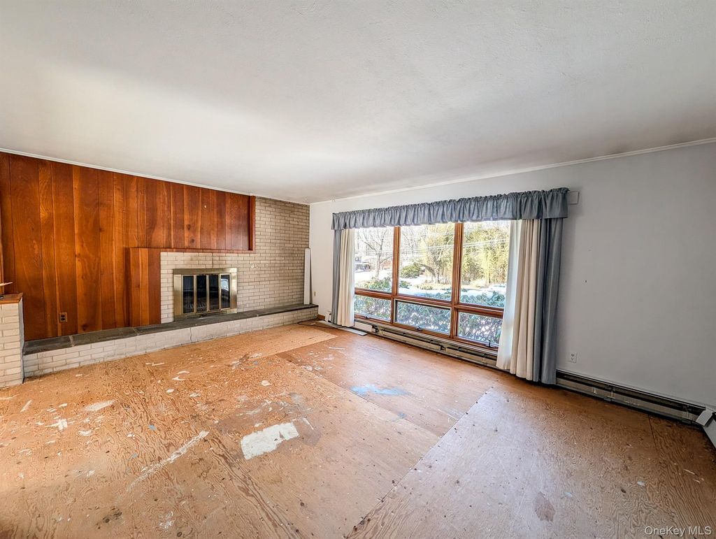 Photo of 5180 Sound Avenue, Mattituck, NY 11952 (MLS # 968008)