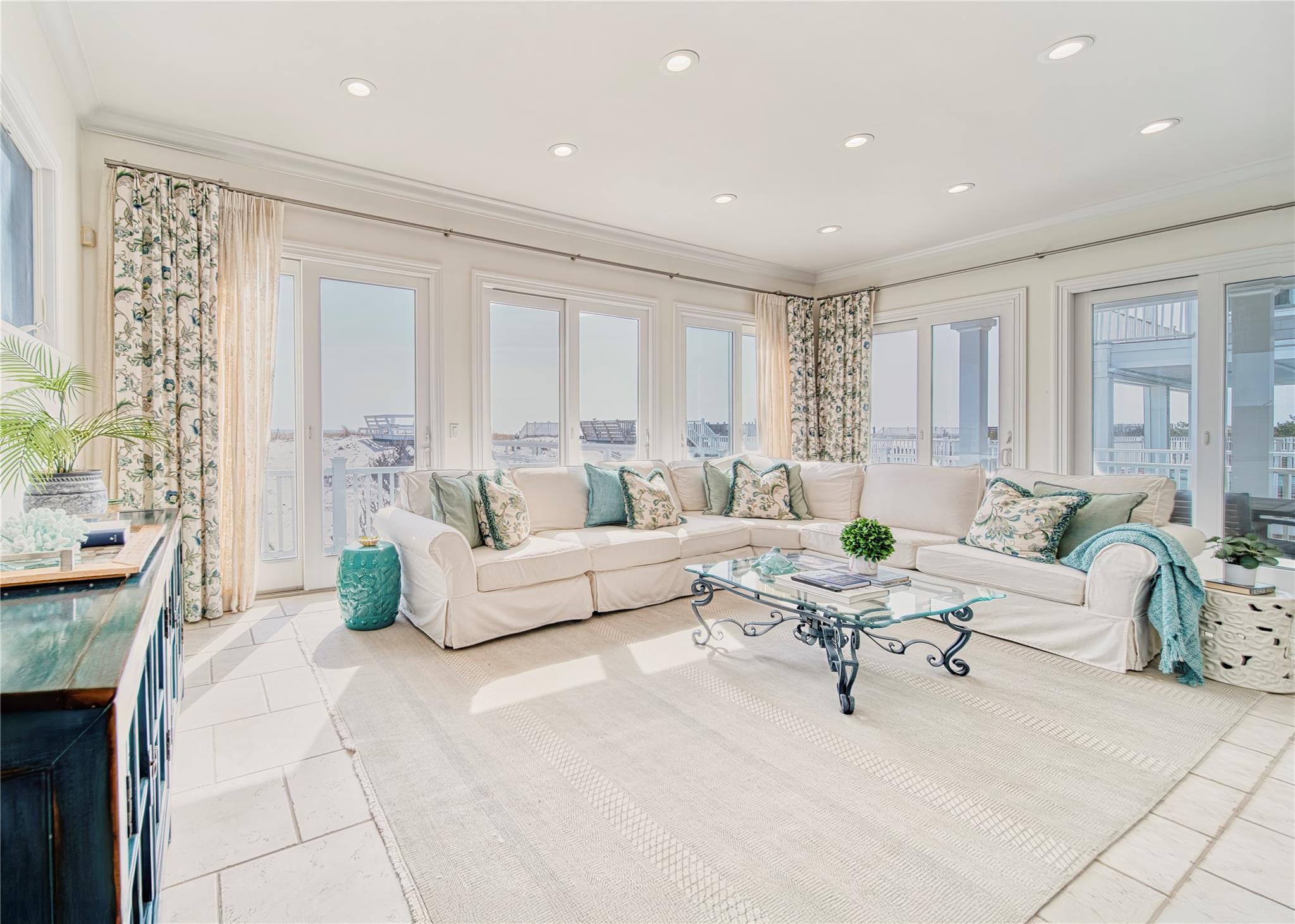 861 Dune Road, Westhampton Beach, New York image 23