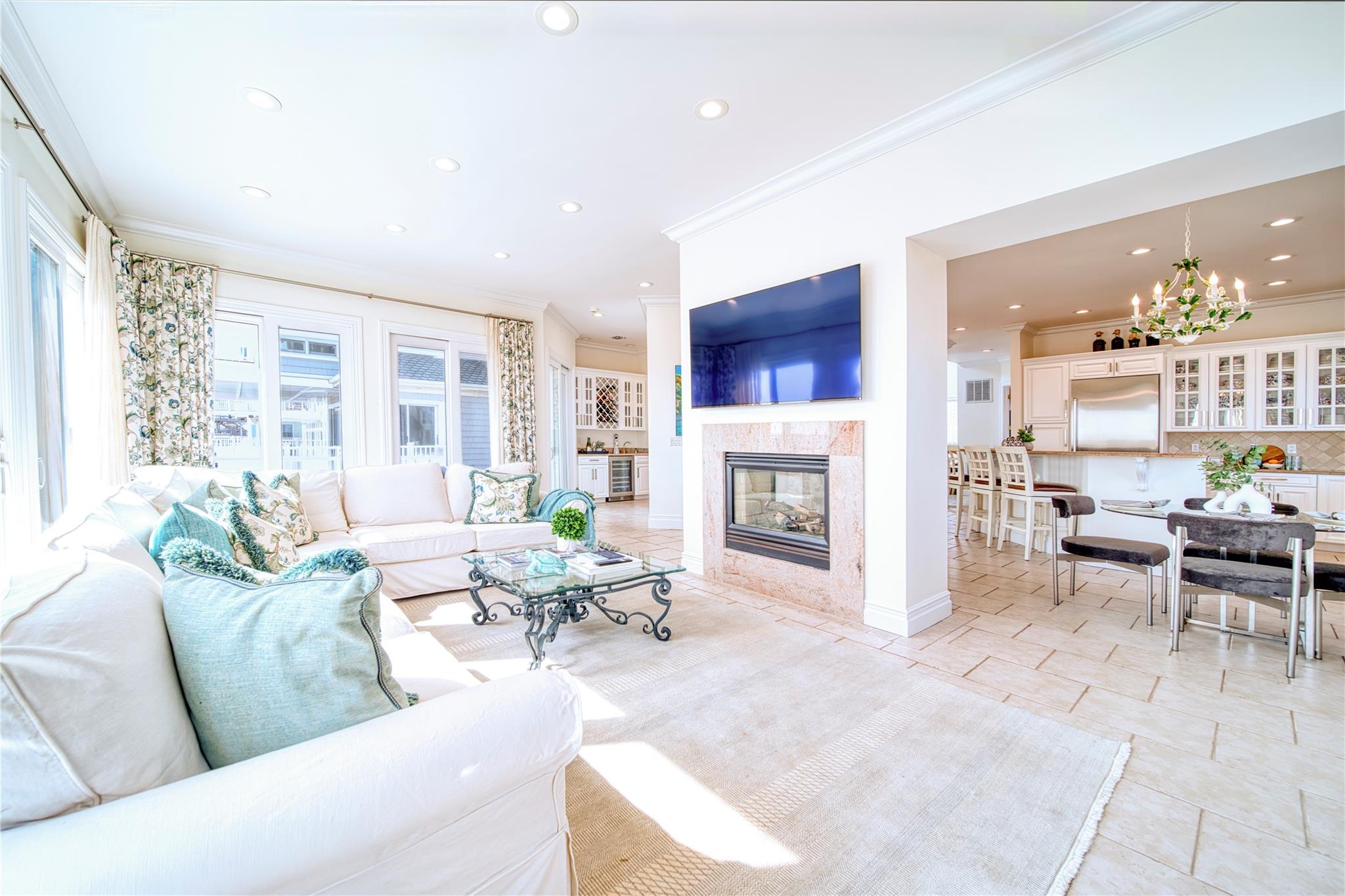 861 Dune Road, Westhampton Beach, New York image 20