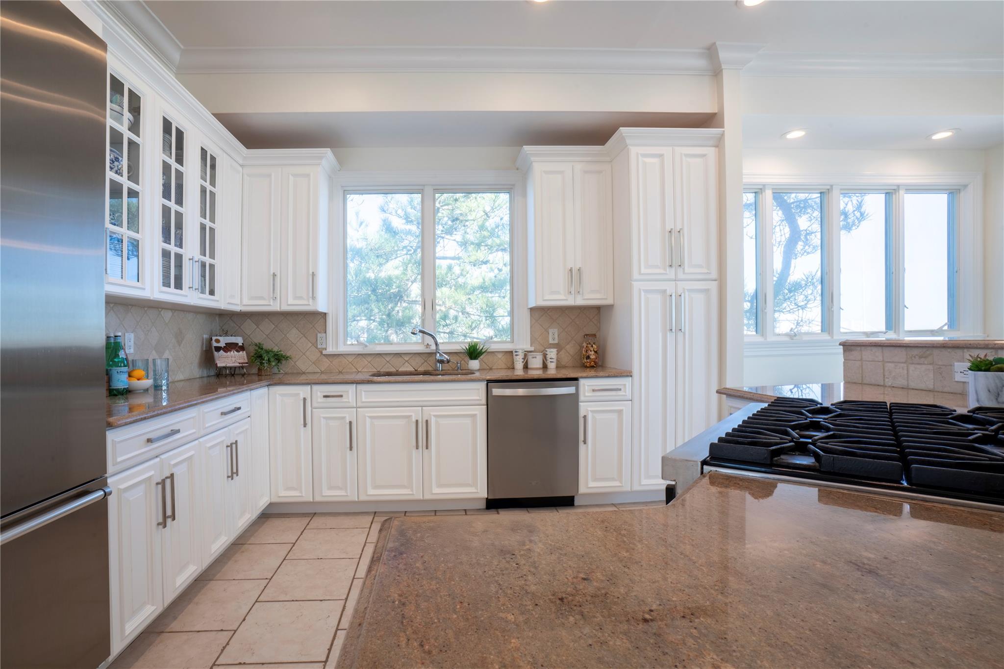 861 Dune Road, Westhampton Beach, New York image 10