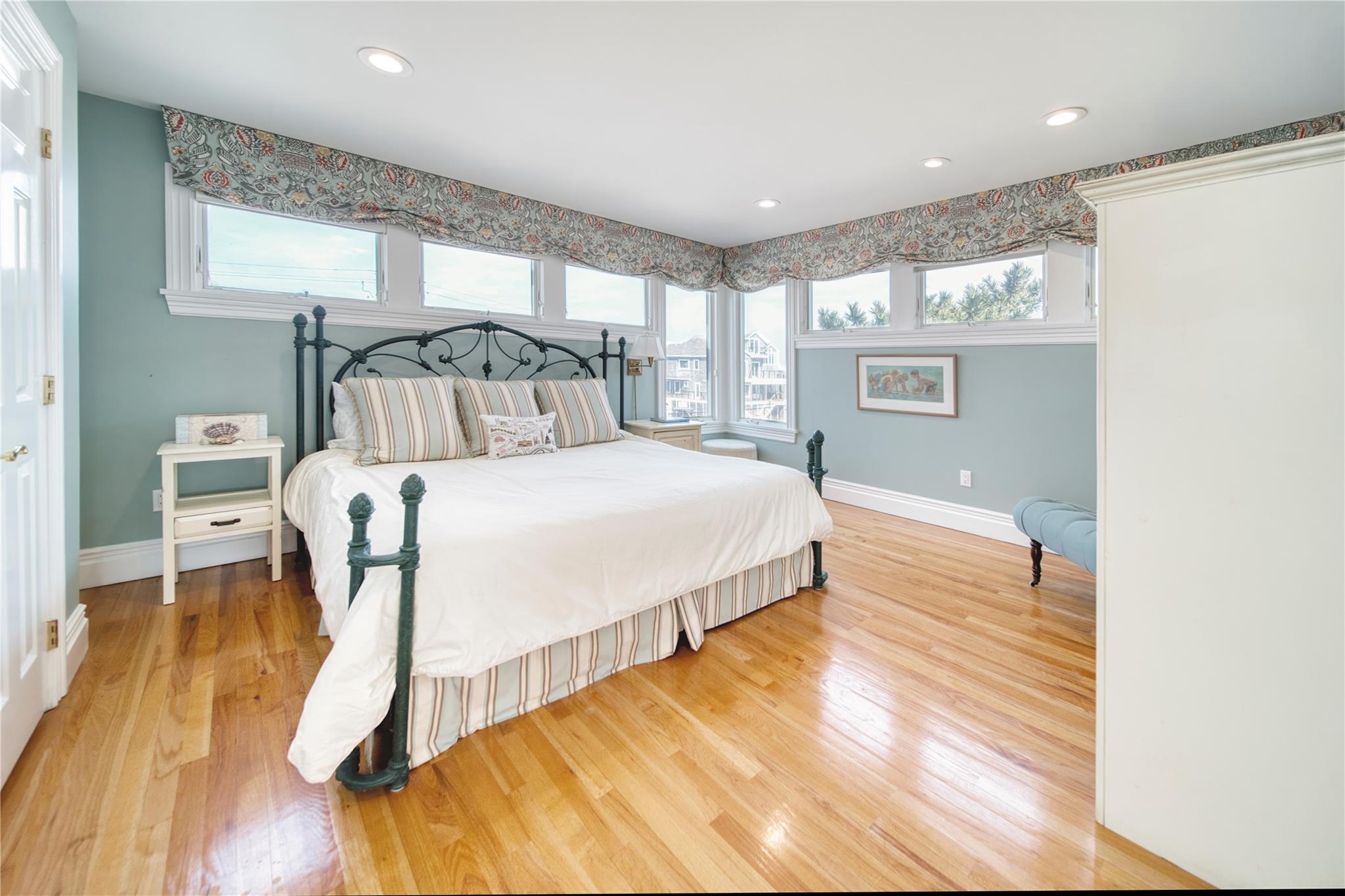 861 Dune Road, Westhampton Beach, New York image 37