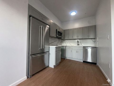 Apartment For Rent - 324 Eldert Street #2A<br/> Brooklyn, NY 11237