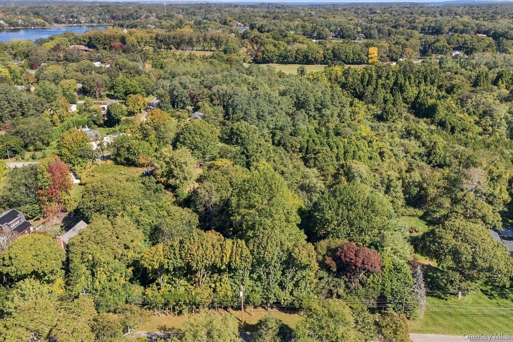 Photo of 17 Brander Parkway, Shelter Island, NY 11964 (MLS # 1063158)