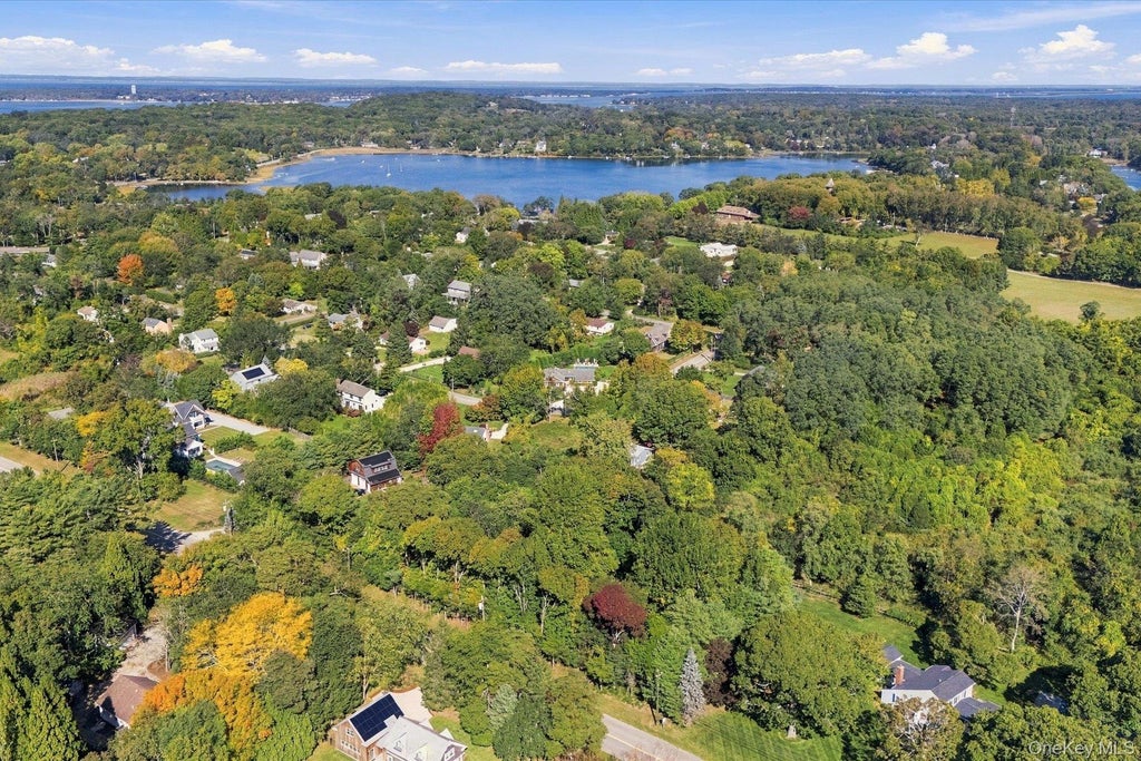 Photo of 17 Brander Parkway, Shelter Island, NY 11964 (MLS # 1063158)
