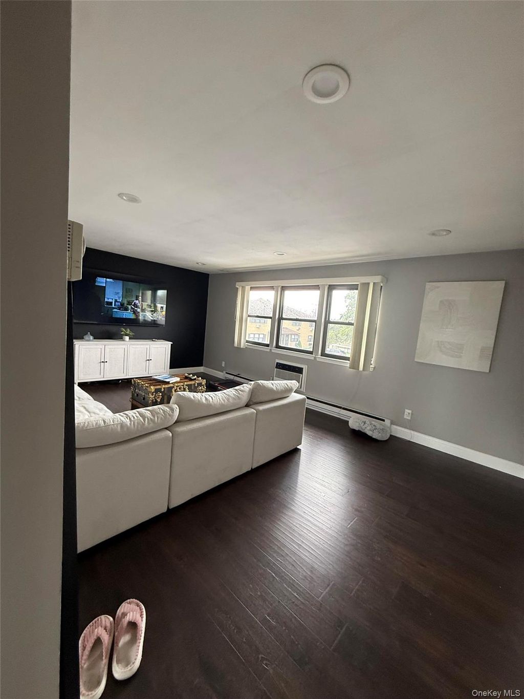 Photo of 693 Wantagh Avenue, Wantagh, NY 11793 (MLS # 922987)