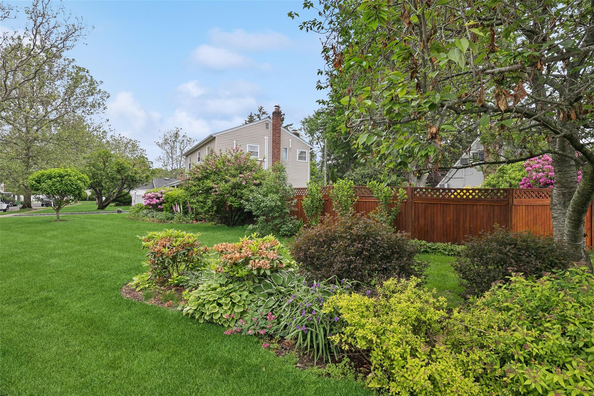 34 Arcadia Drive, Dix Hills, New York image 7