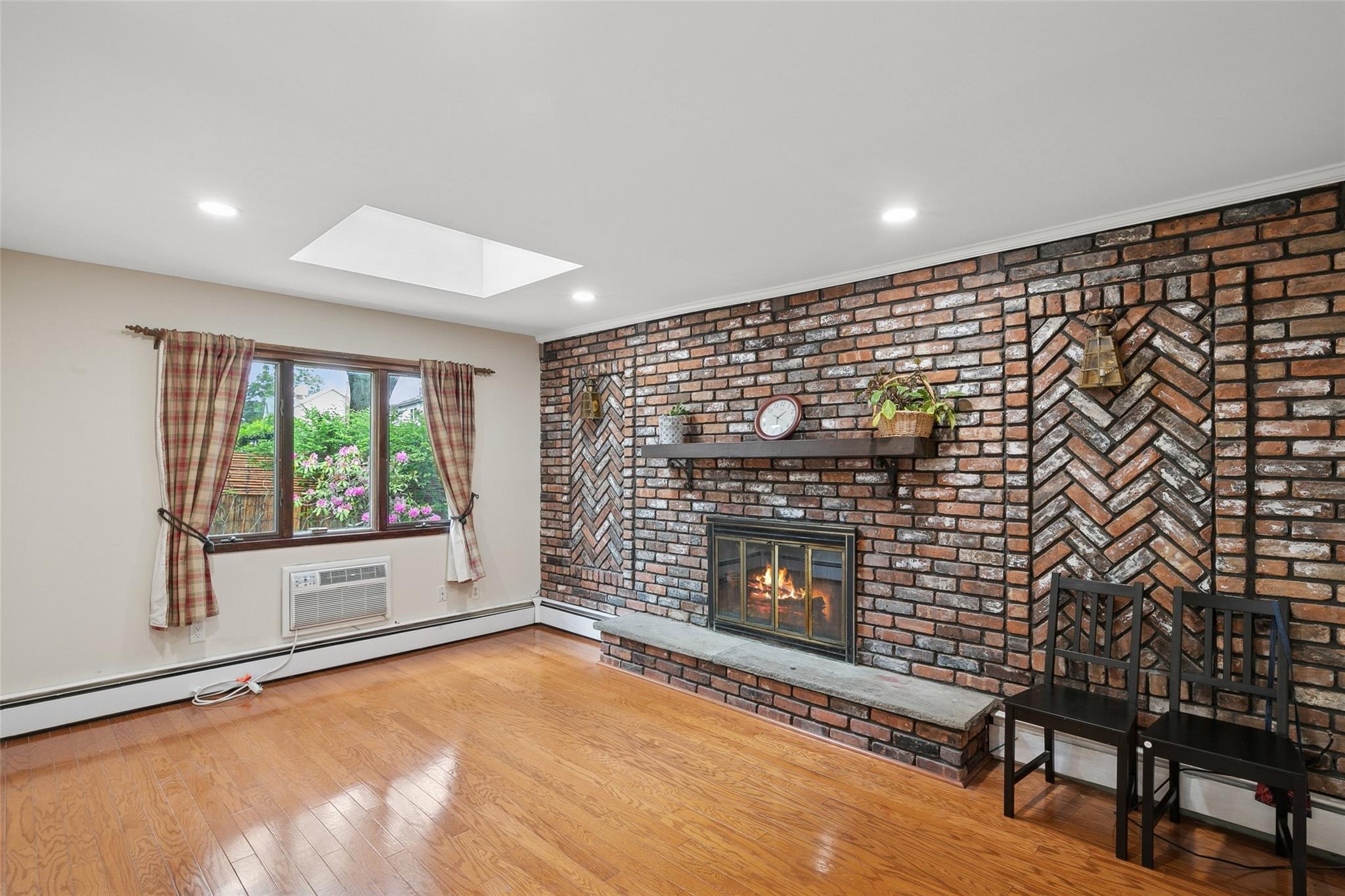 34 Arcadia Drive, Dix Hills, New York image 26