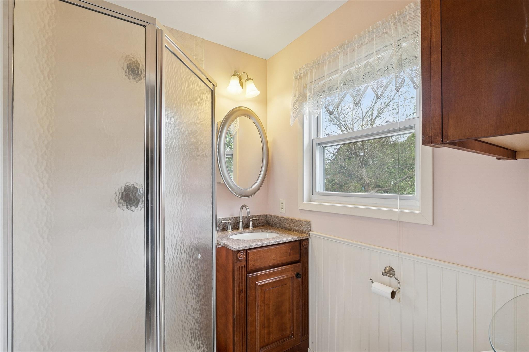 34 Arcadia Drive, Dix Hills, New York image 31