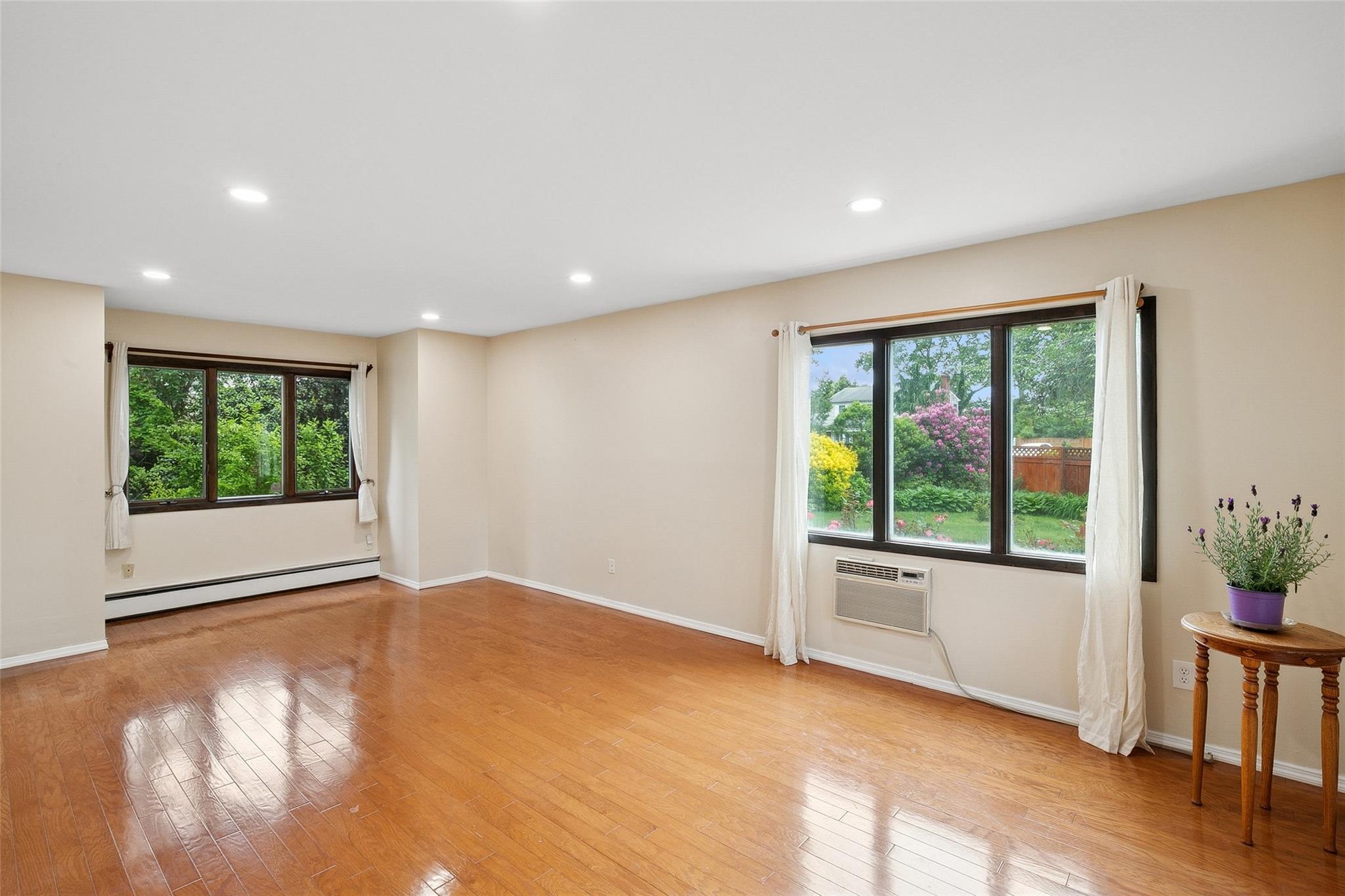 34 Arcadia Drive, Dix Hills, New York image 15