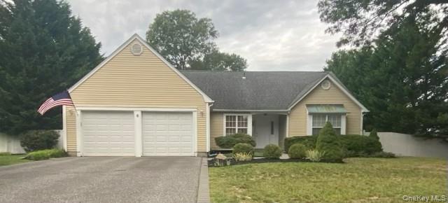 Photo of 6 Royal Drive, Coram, NY 11727 (MLS # 1050367)