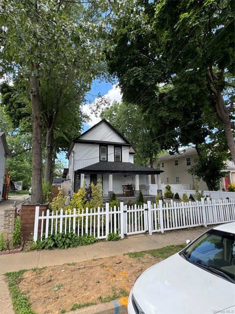Multifamily For Sale - 29 Elm Avenue<br/> Hempstead, NY 11550