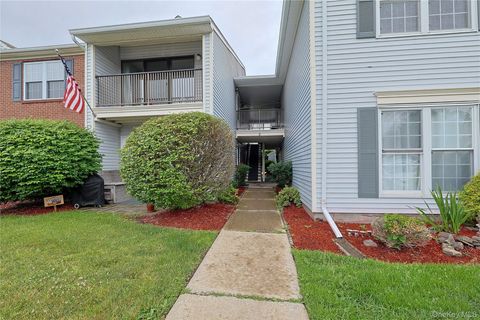 Condo For Rent - 3 Brook Drive #27<br/> Orange County, Washingtonville, NY 10992