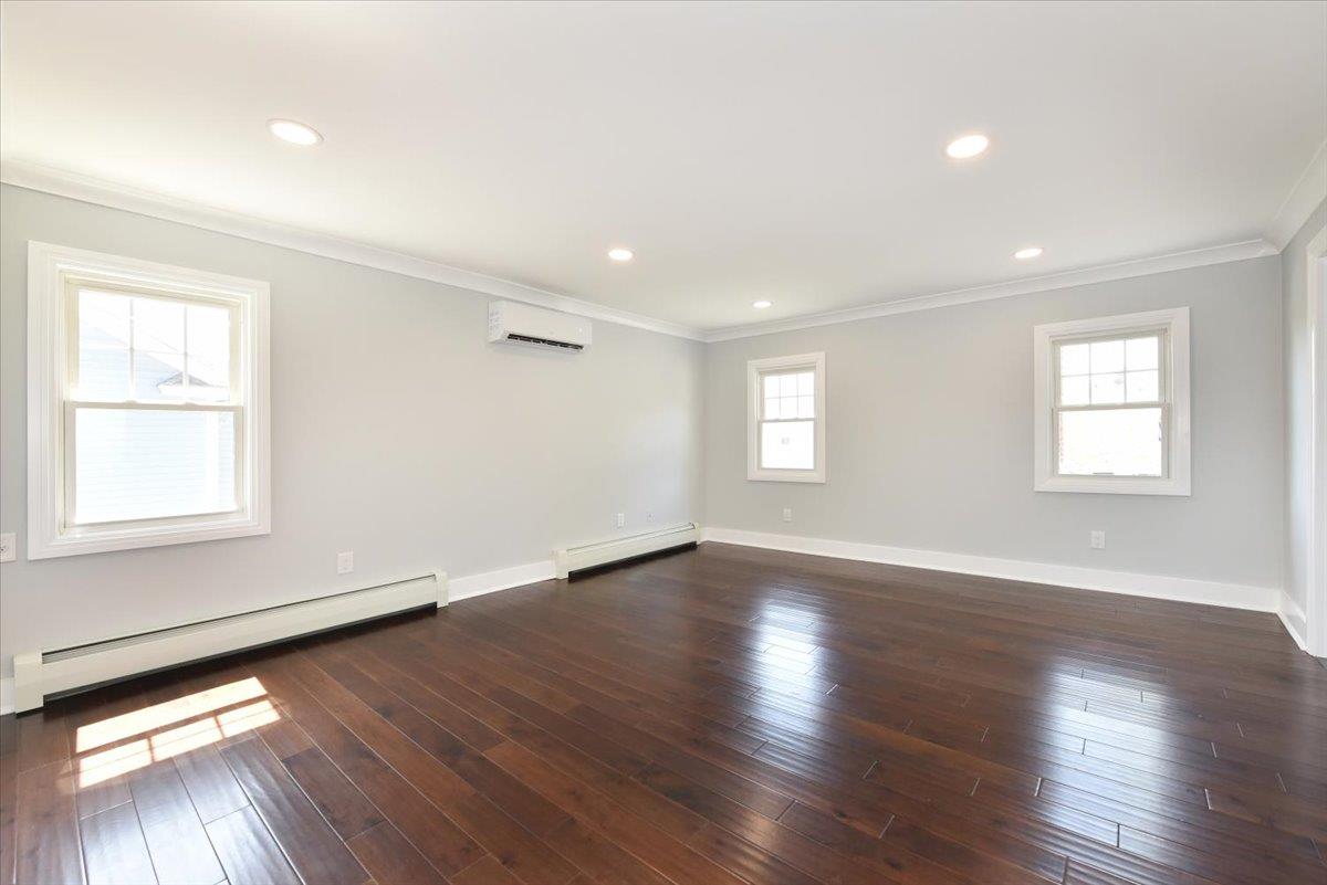 149 Simonson Road, Mineola, New York image 22