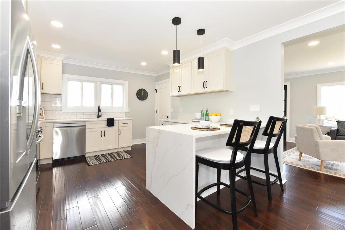 149 Simonson Road, Mineola, New York image 16