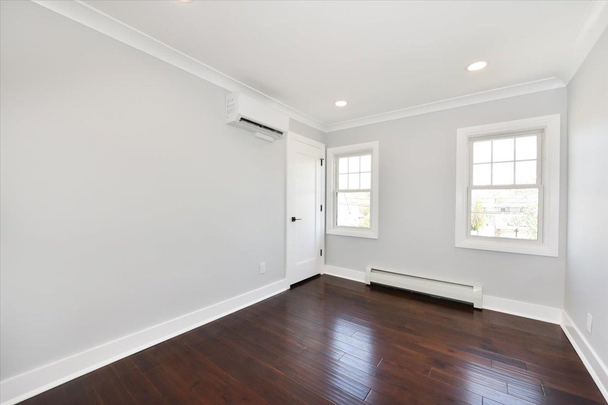 149 Simonson Road, Mineola, New York image 25